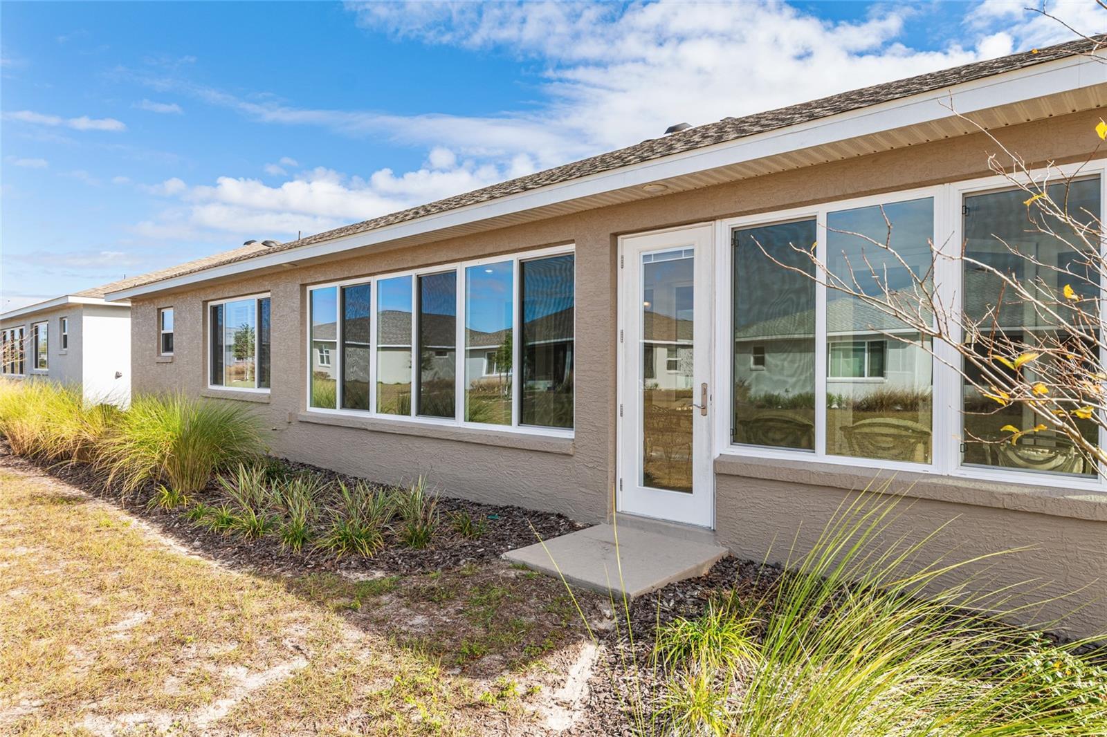 ON TOP OF THE WORLD - Residential