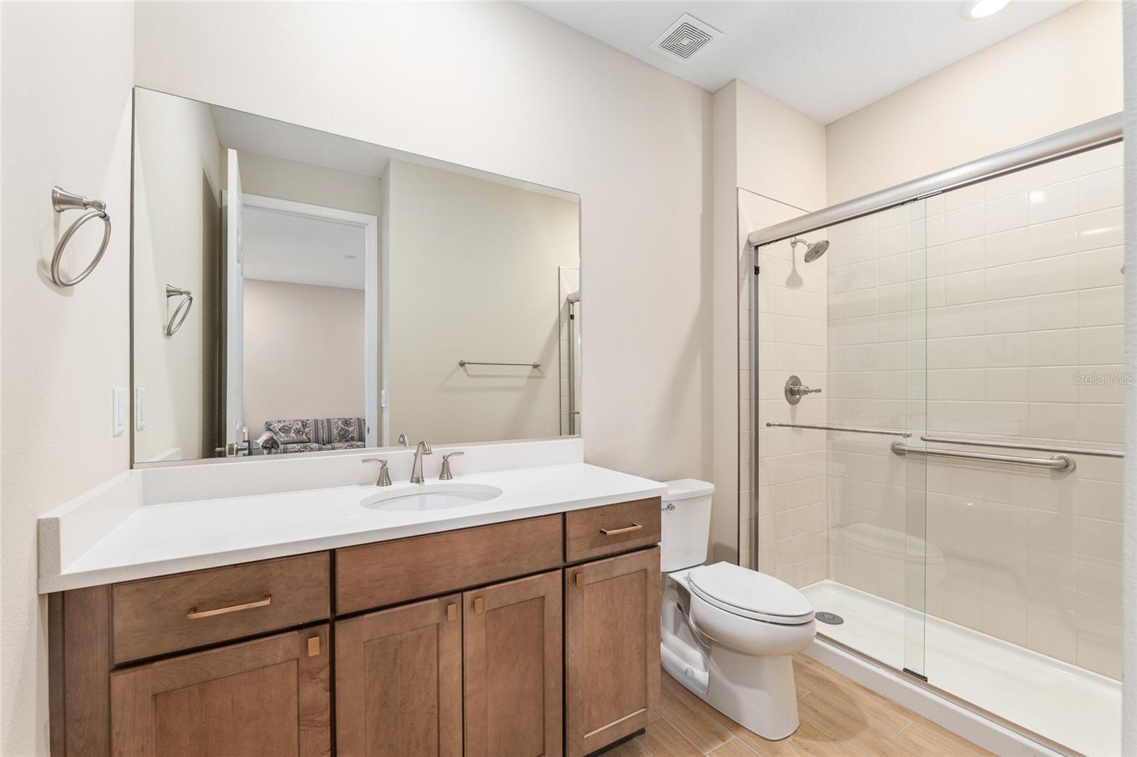 ON TOP OF THE WORLD - Residential