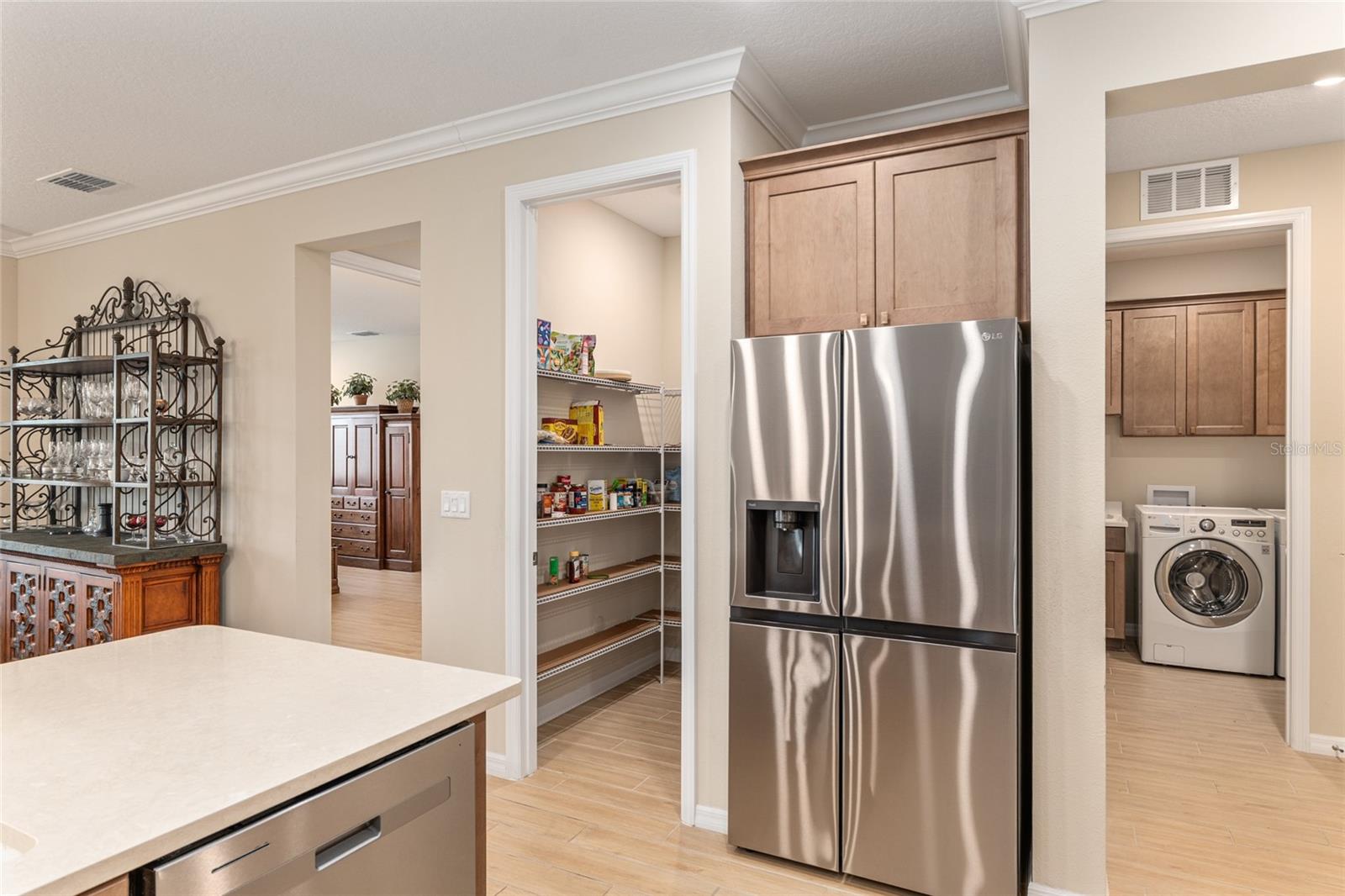 ON TOP OF THE WORLD - Residential