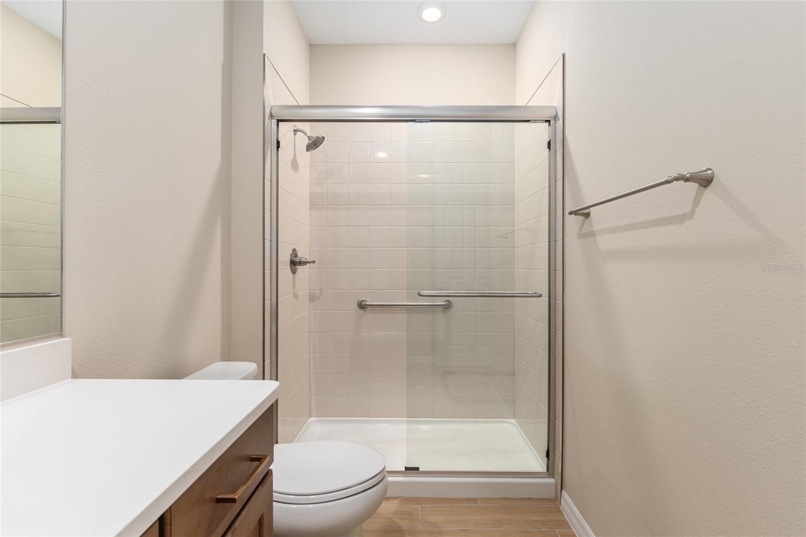 ON TOP OF THE WORLD - Residential