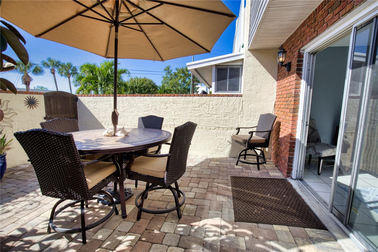 SUTTON PLACE - Residential Lease