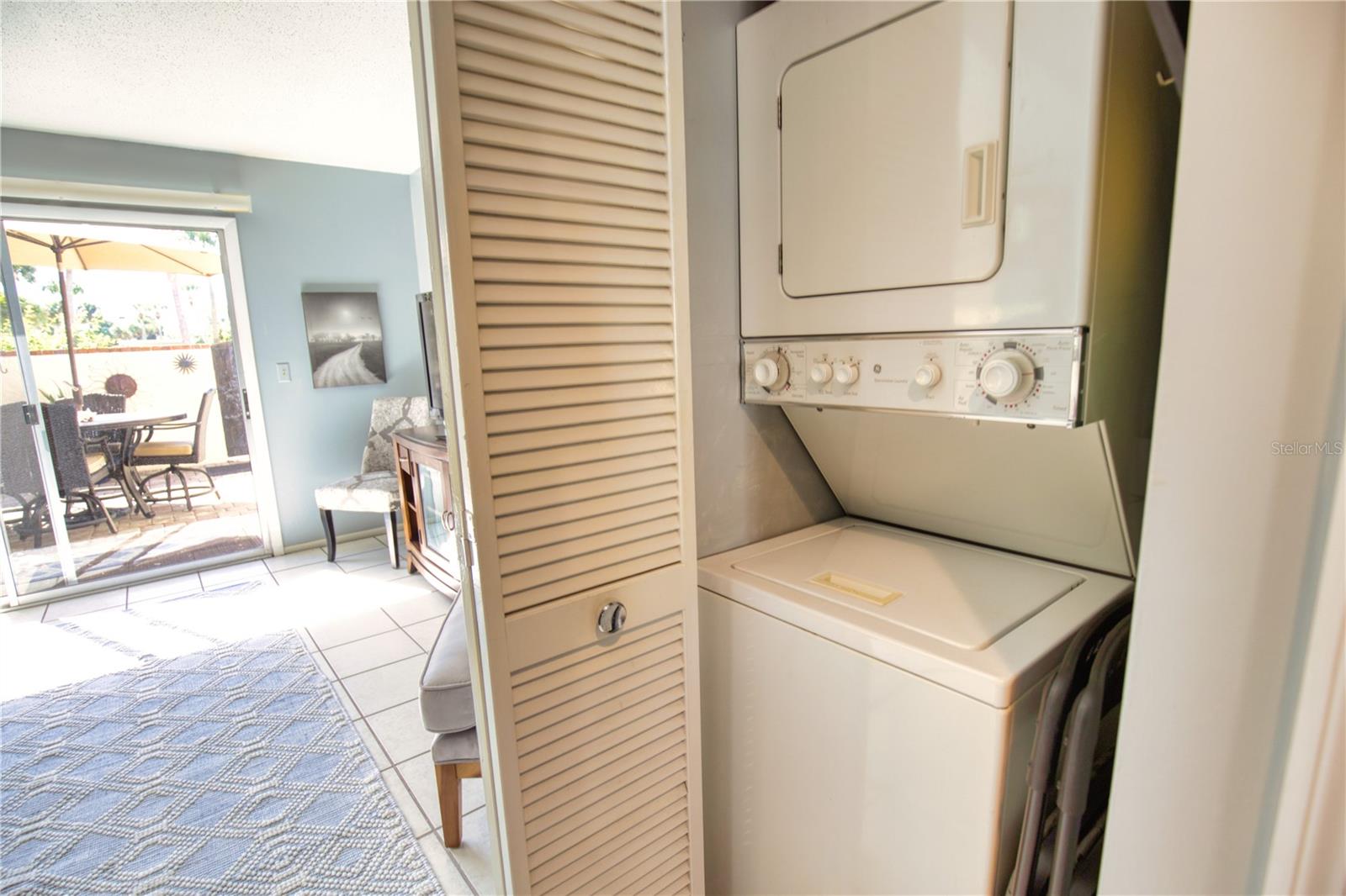SUTTON PLACE - Residential Lease