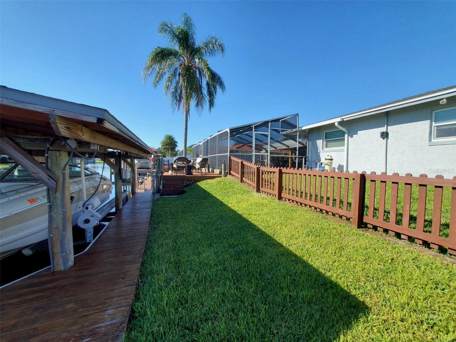 DIANA SHORES UNIT 05 - Residential