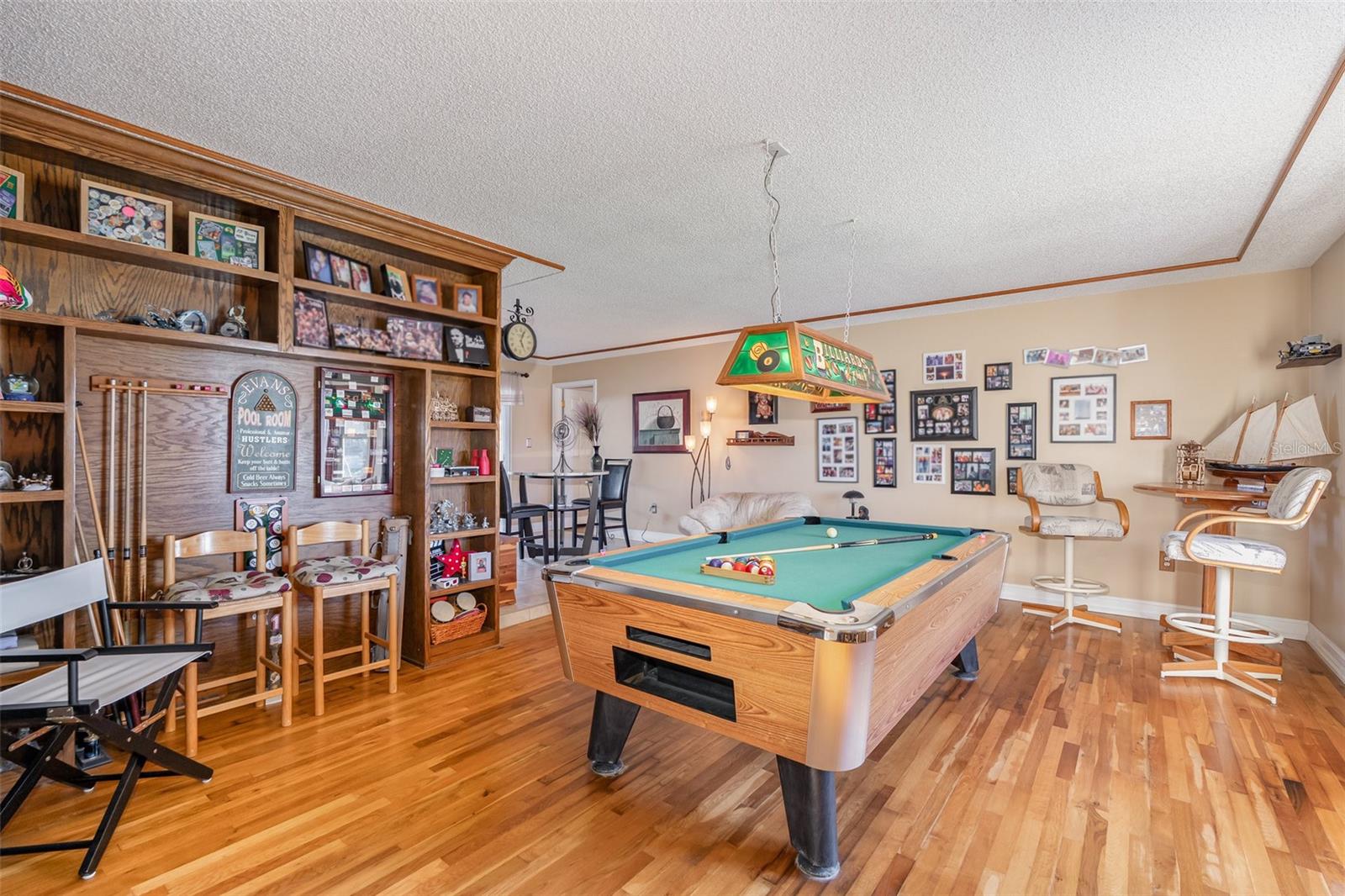 DIANA SHORES UNIT 05 - Residential