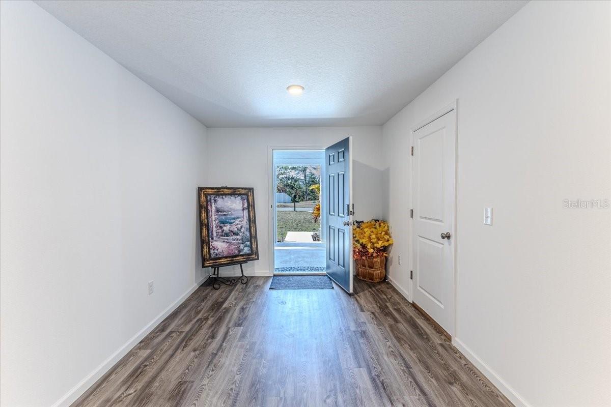 ROYAL HIGHLANDS - Residential