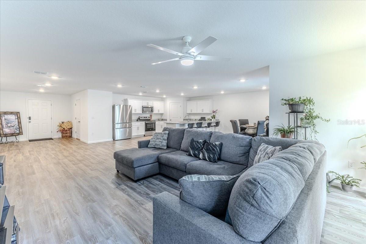 ROYAL HIGHLANDS - Residential