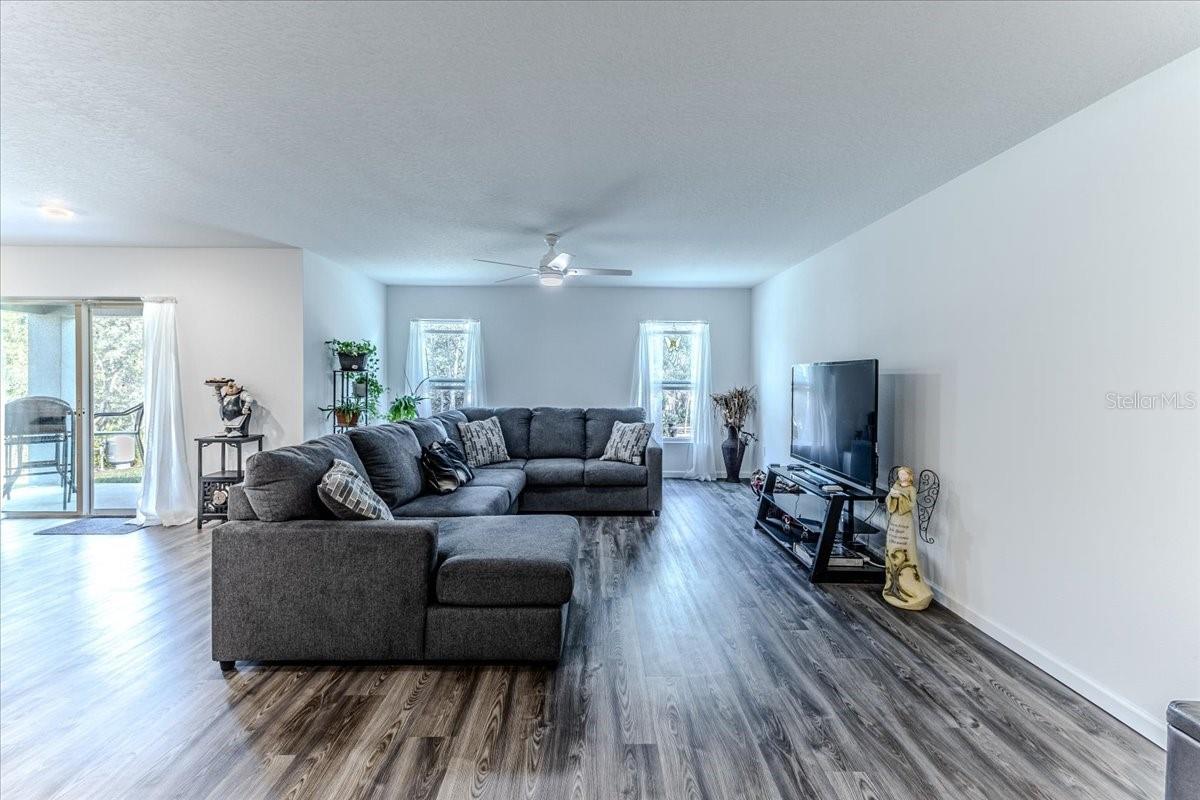 ROYAL HIGHLANDS - Residential