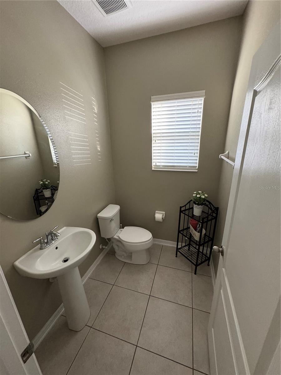 SUMMERLAKE GRVS PH 2 - Residential Lease