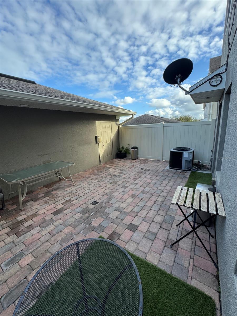 SUMMERLAKE GRVS PH 2 - Residential Lease