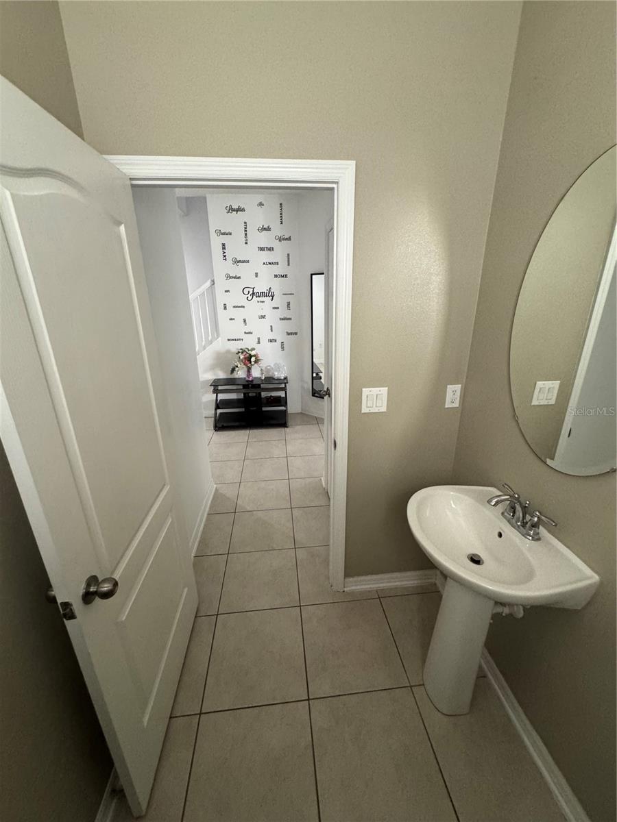 SUMMERLAKE GRVS PH 2 - Residential Lease