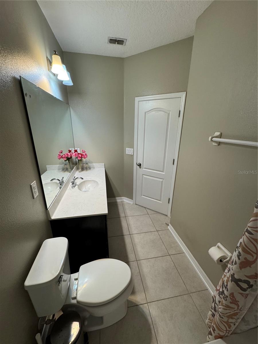 SUMMERLAKE GRVS PH 2 - Residential Lease