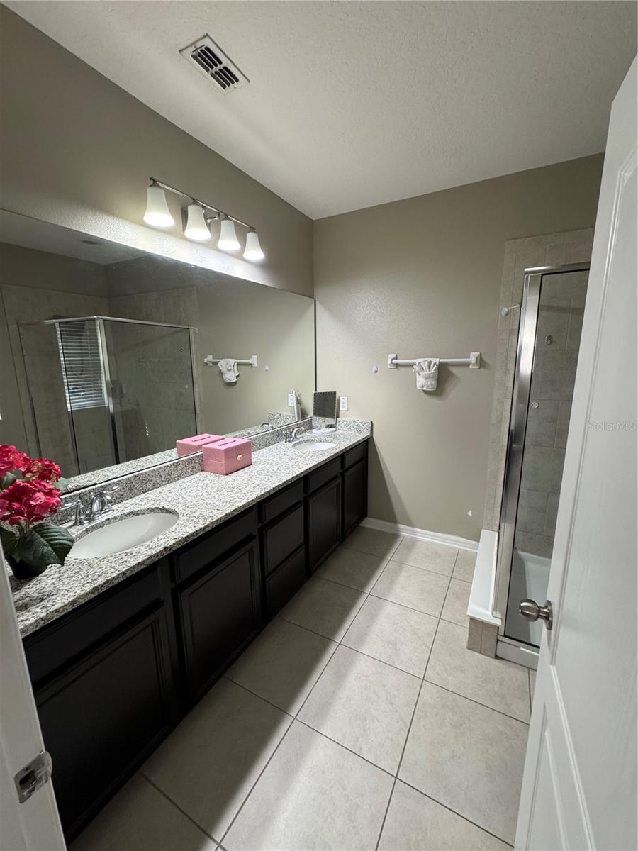 SUMMERLAKE GRVS PH 2 - Residential Lease