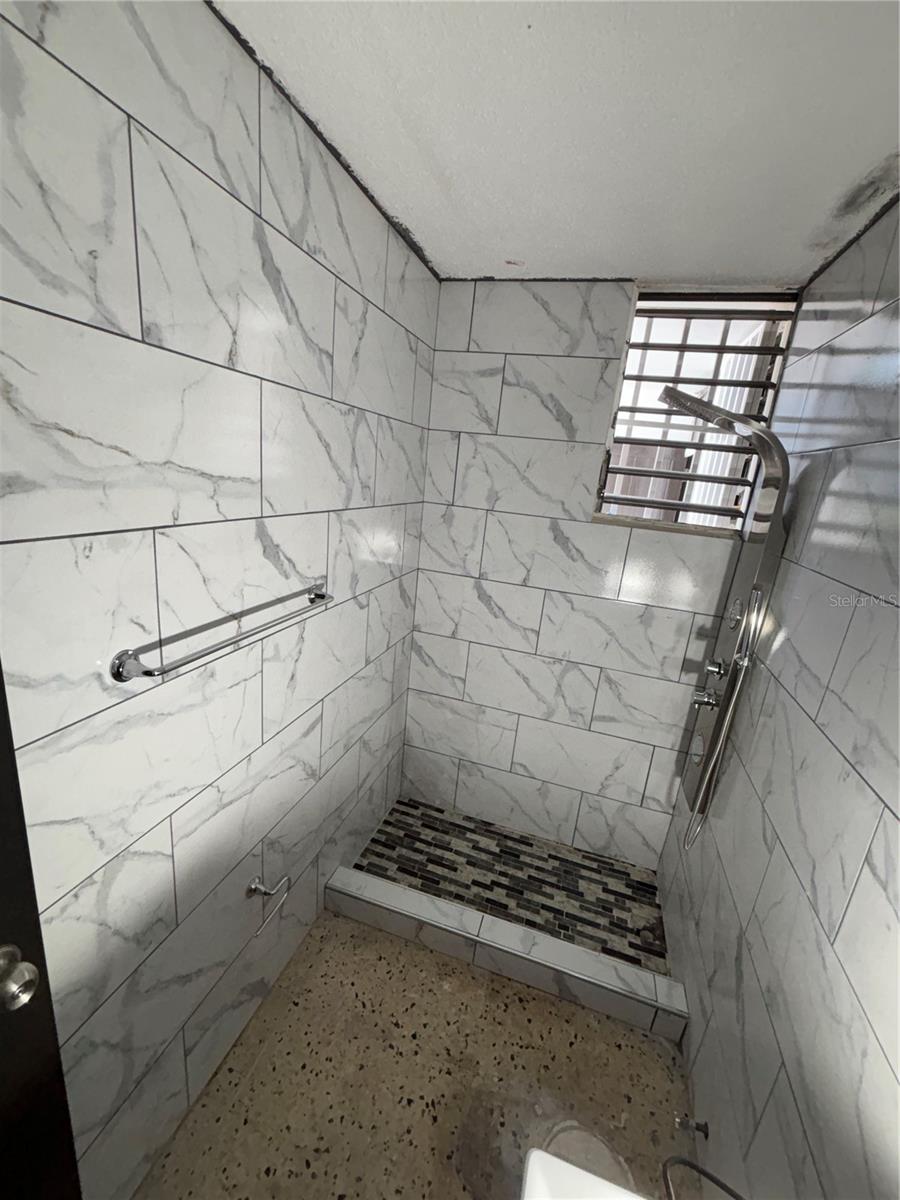 CIENAGA BAJA - Residential