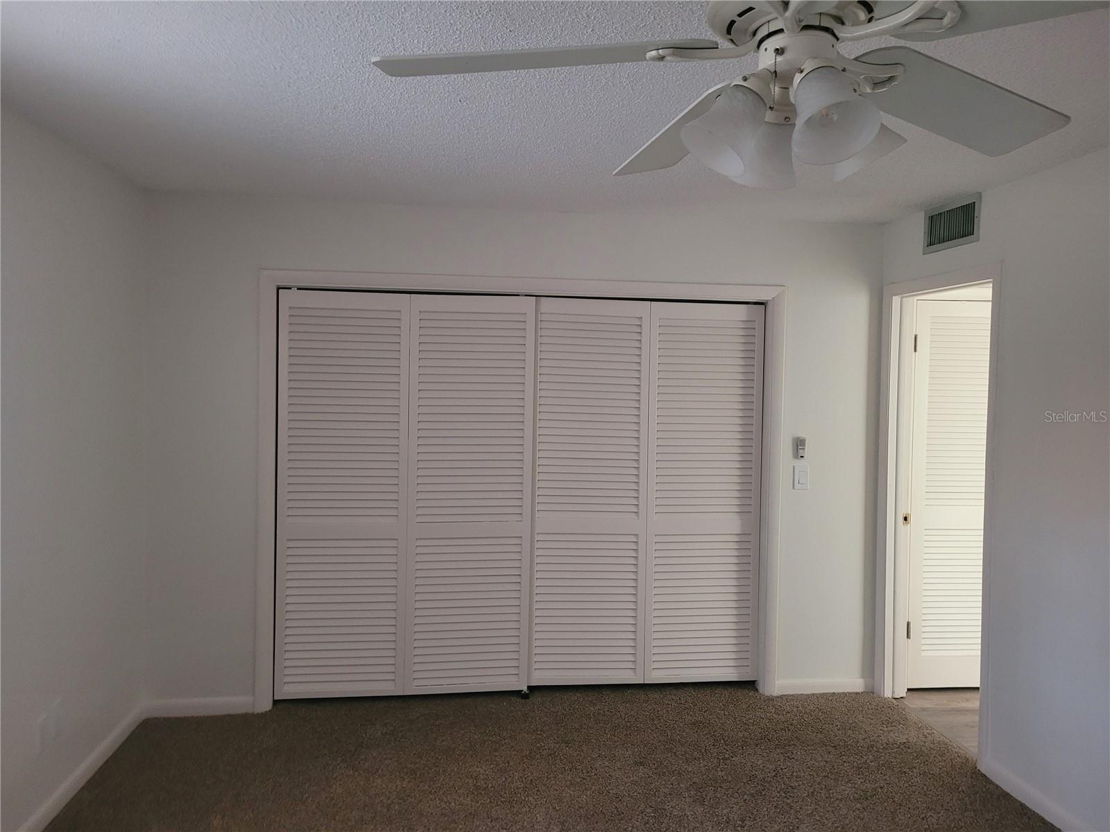 CARROLLBROOK LAKESIDE CONDOMIN - Residential