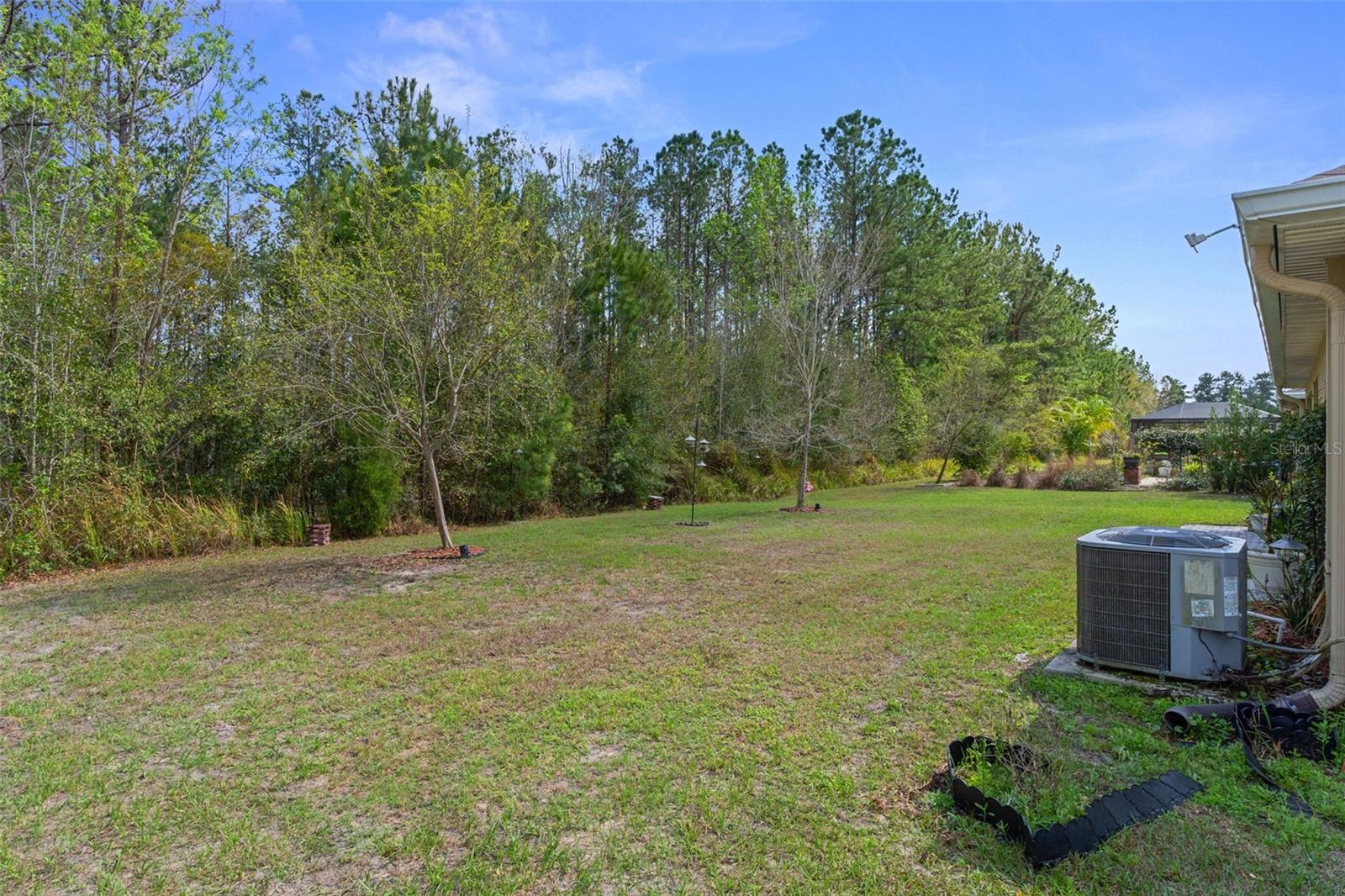 HERNANDO OAKS PH 3 - Residential