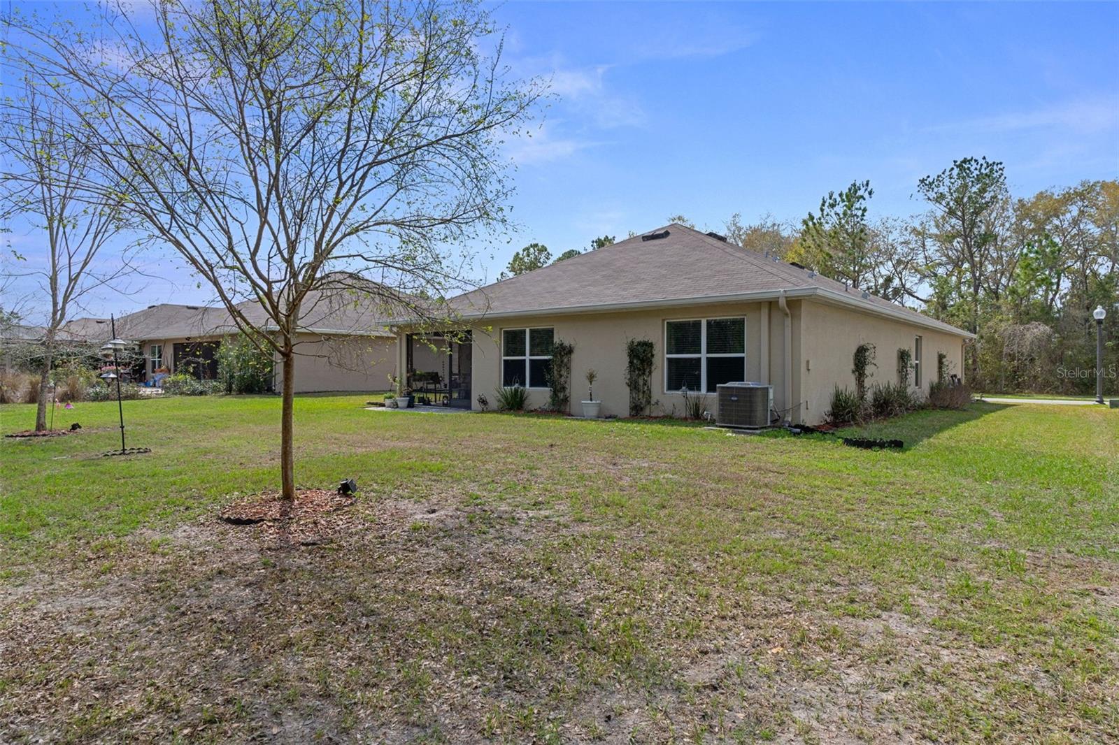HERNANDO OAKS PH 3 - Residential