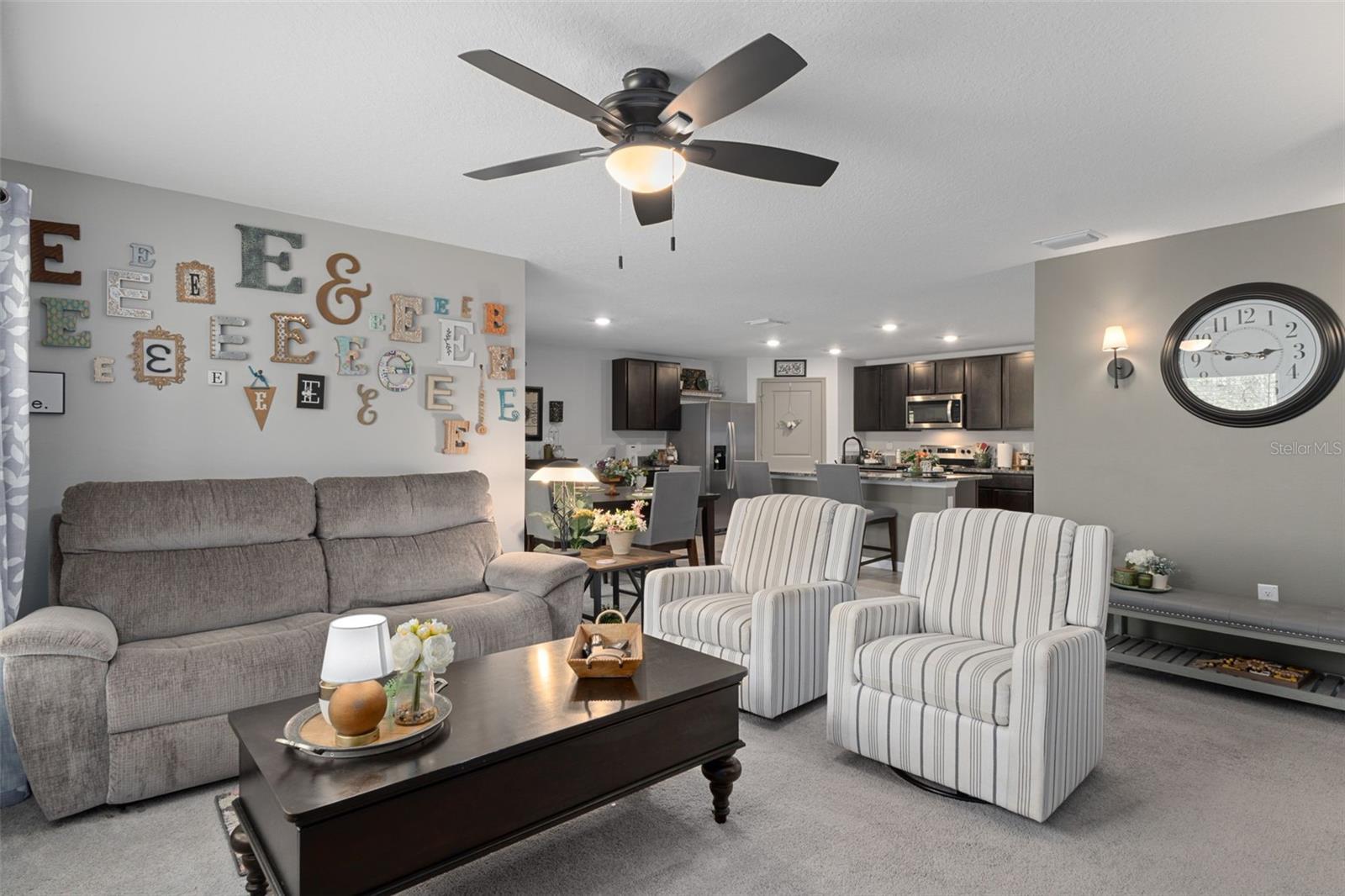 HERNANDO OAKS PH 3 - Residential