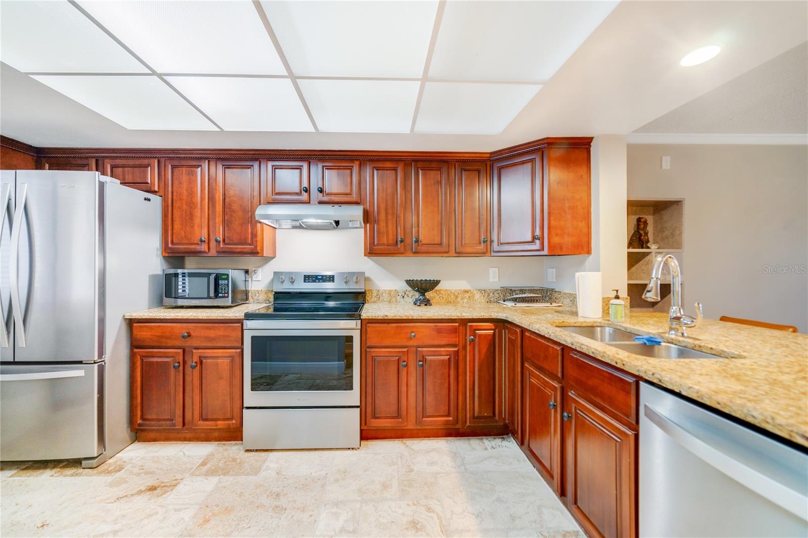 4117 FAIRVIEW VISTA POINT 203