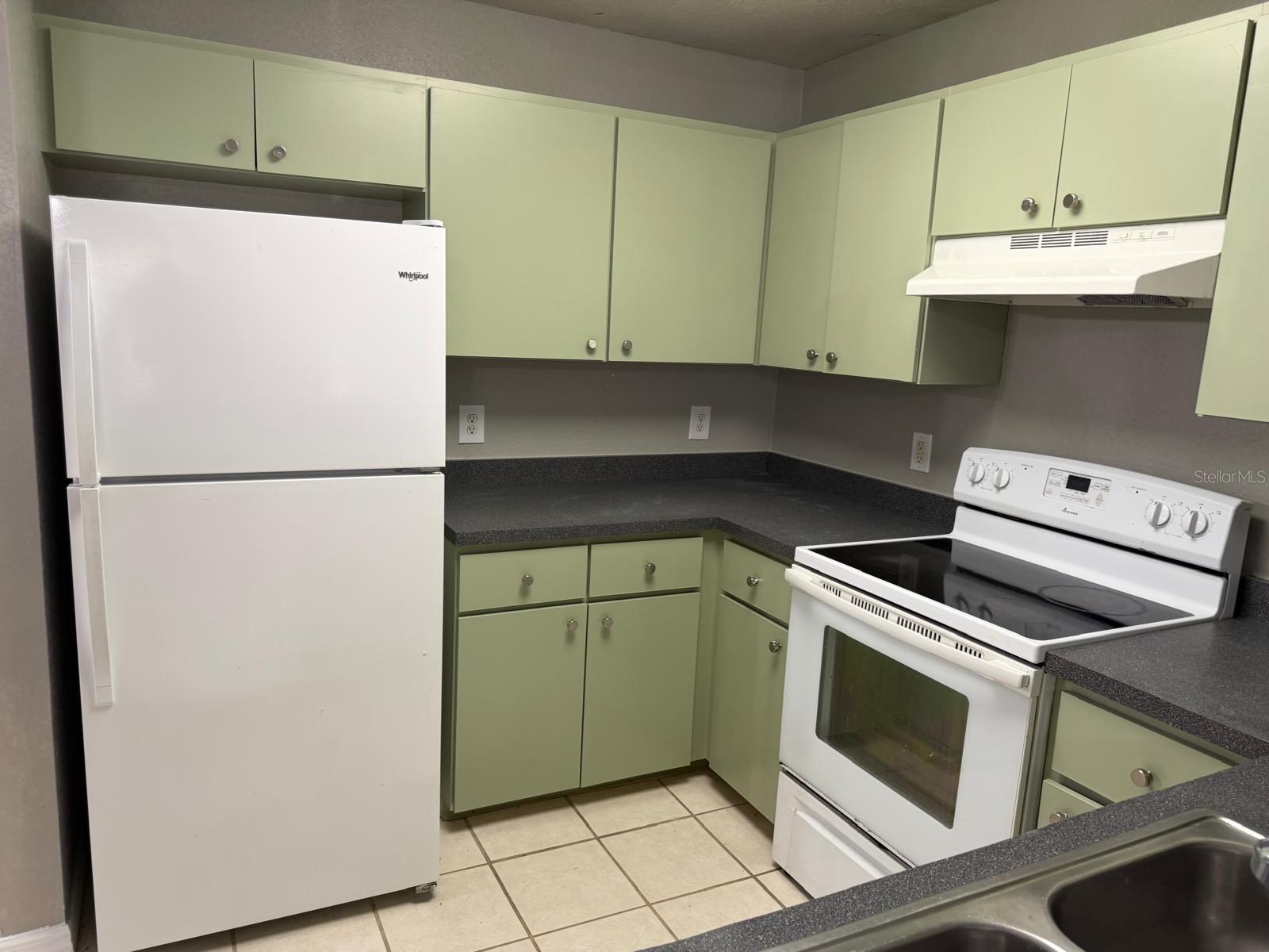 4540 SW 38TH PLACE