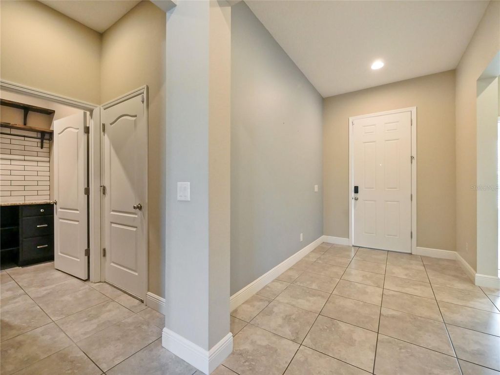 Photo of 1064 Grand Hilltop Drive, Apopka, FL 32703 (MLS # O6394226)