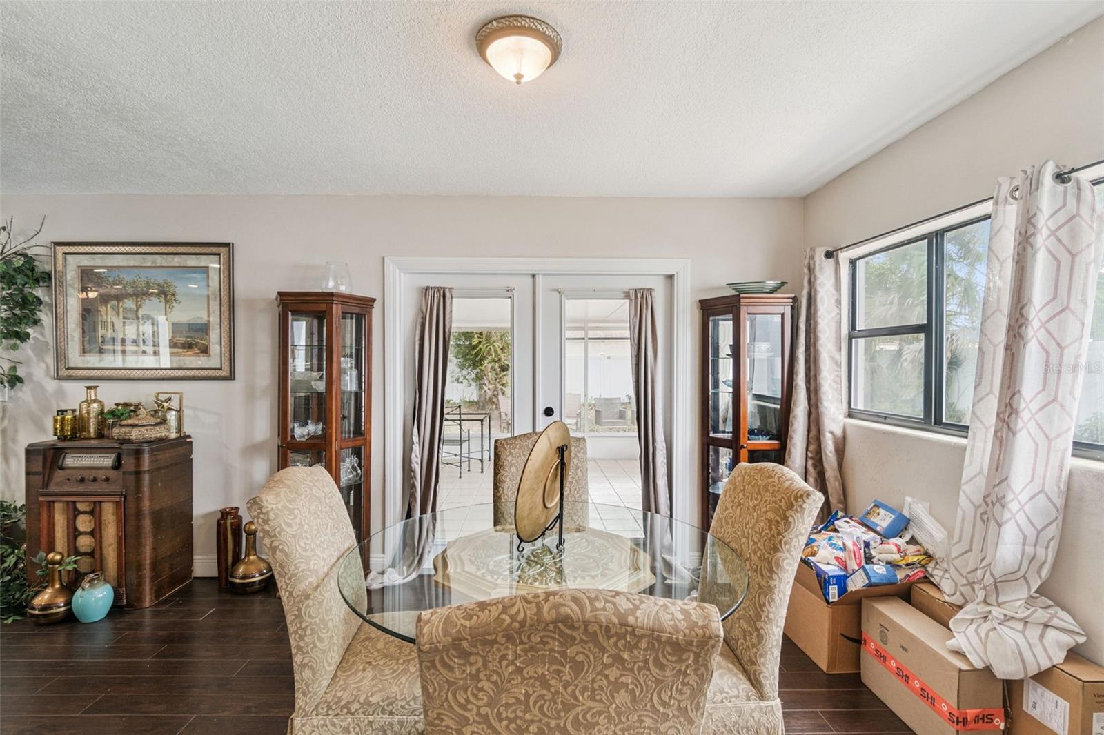 DOMMERICH ESTATES - Residential