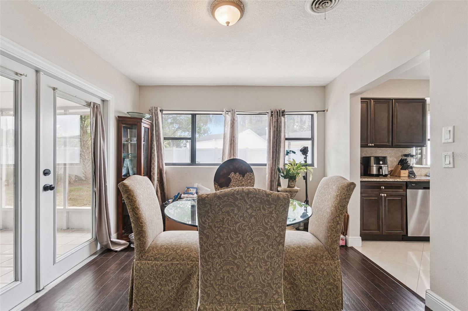 DOMMERICH ESTATES - Residential