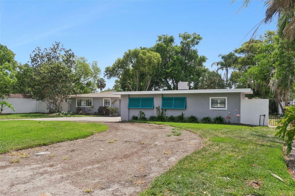 Photo of 140 Wigwam Place, Maitland, FL 32751 (MLS # O6401560)