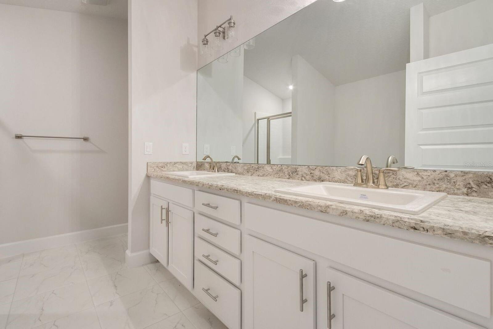 WEST OAK - Residential