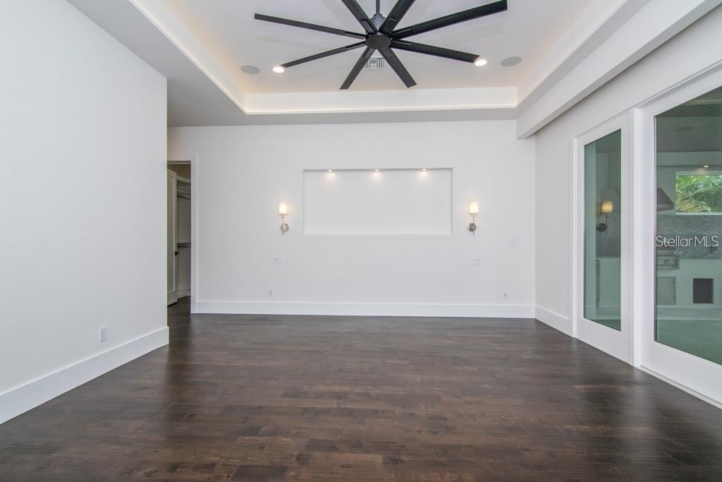 SUNSET PARK - Residential