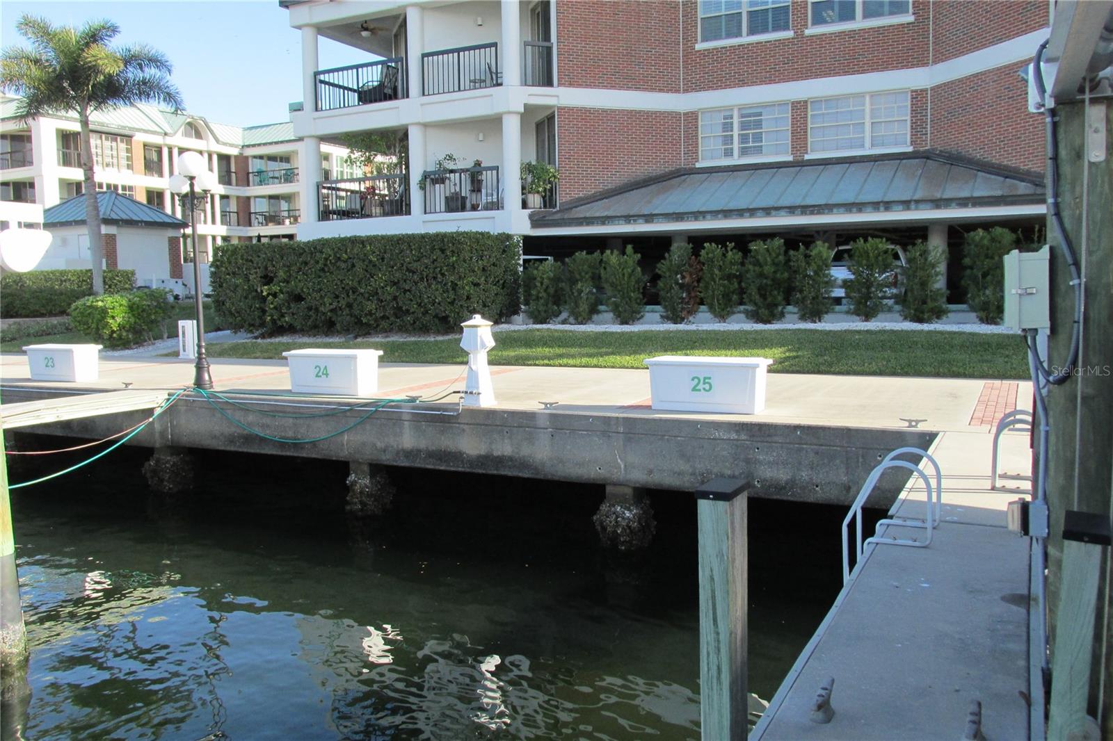 HARBOR ISLAND MARINA PH 1 - Residential