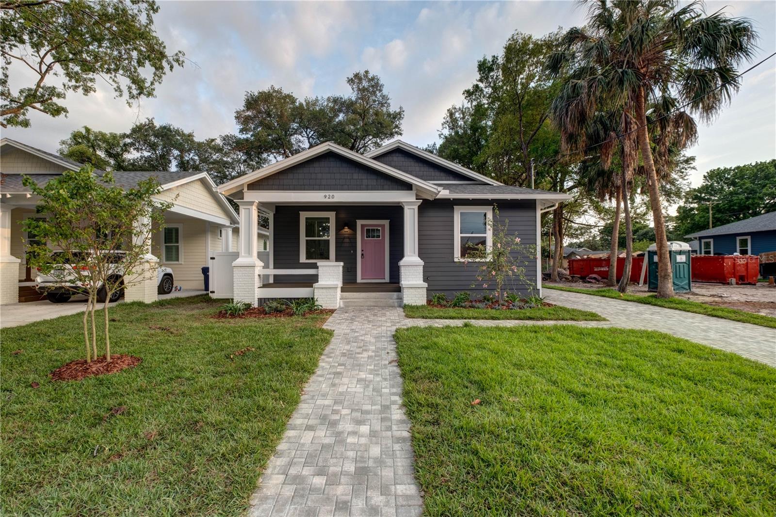 902 W FRIBLEY STREET