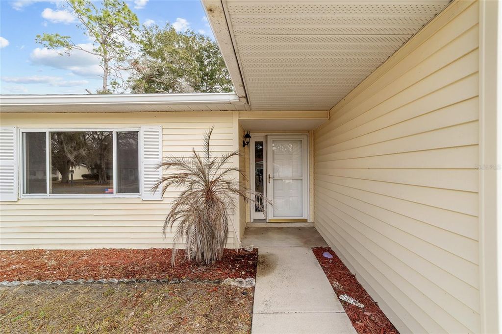 Photo of 11153 SW 79th Avenue, Ocala, FL 34476 (MLS # OM718707)