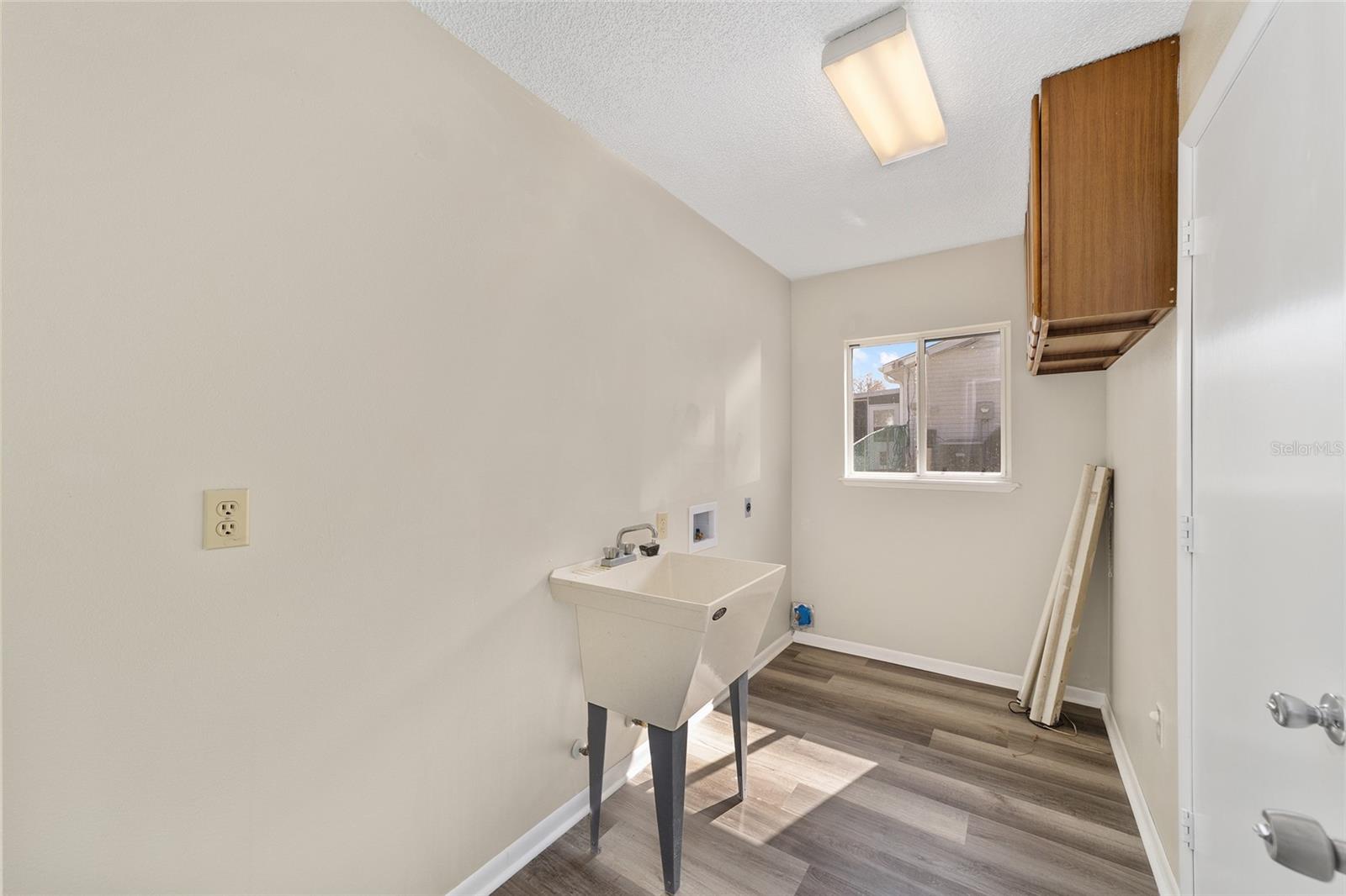 PALM CAY UN 02 - Residential