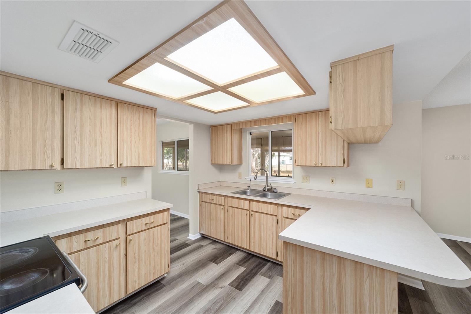 PALM CAY UN 02 - Residential