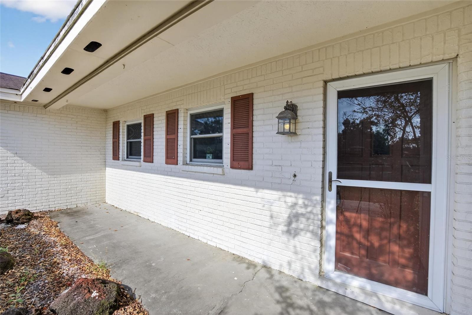 2112 SHERBROOK DRIVE