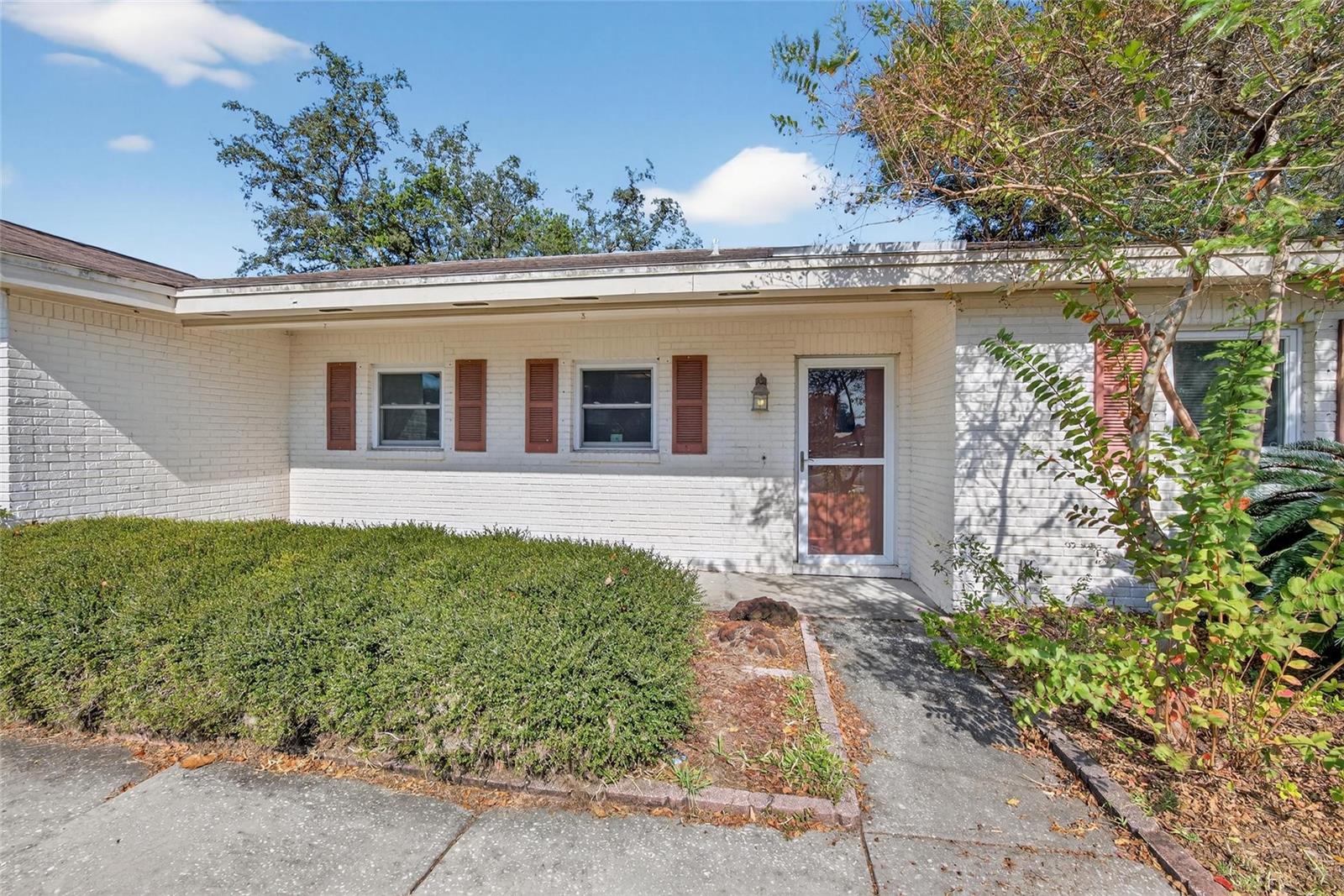 2112 SHERBROOK DRIVE