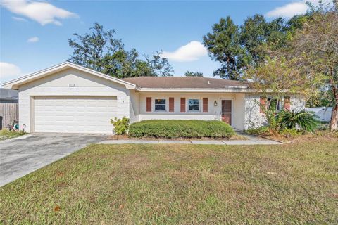Photo of 2112 Sherbrook Drive, Valrico, FL 33594 (MLS # TB8453763)