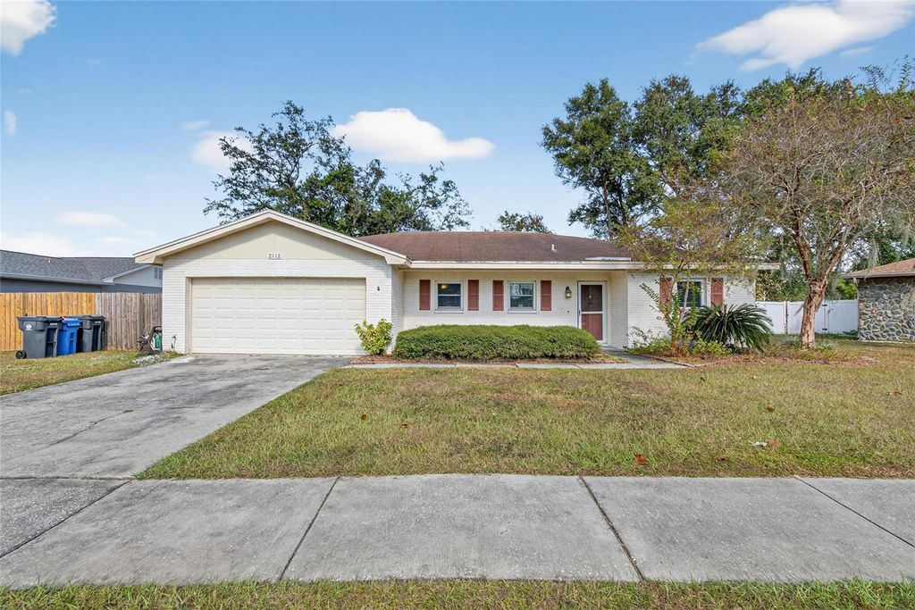 Photo of 2112 Sherbrook Drive, Valrico, FL 33594 (MLS # TB8453763)