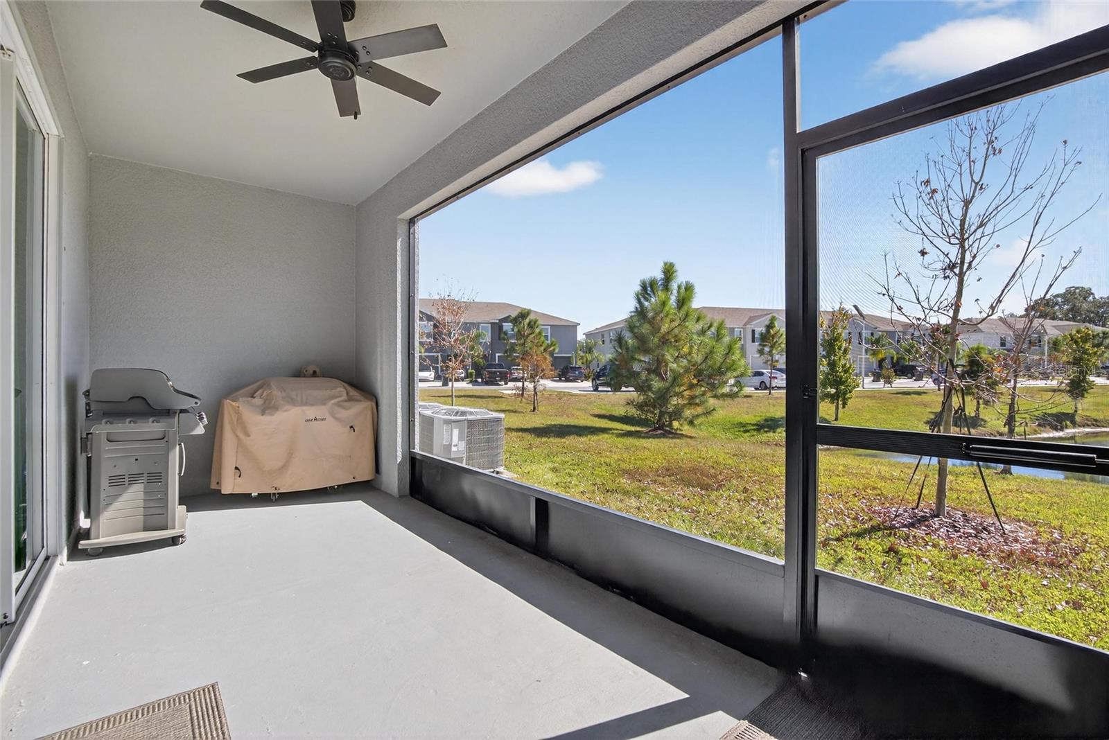 SOUTHSHORE BAY - Residential