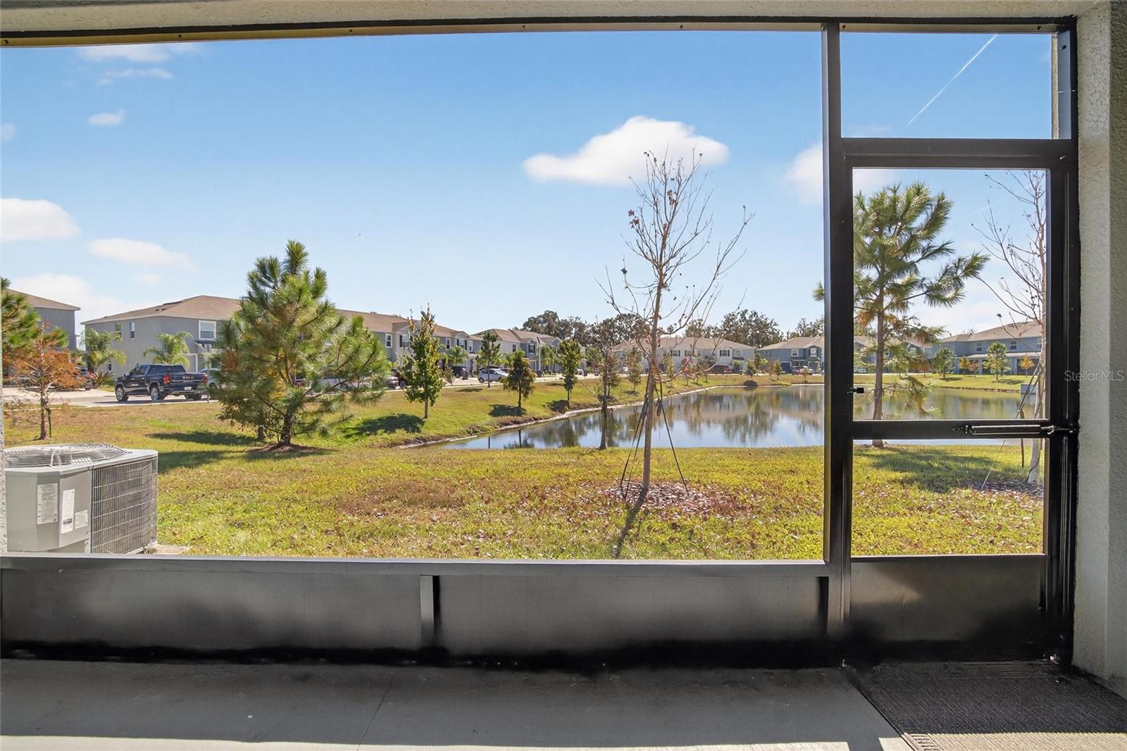 SOUTHSHORE BAY - Residential