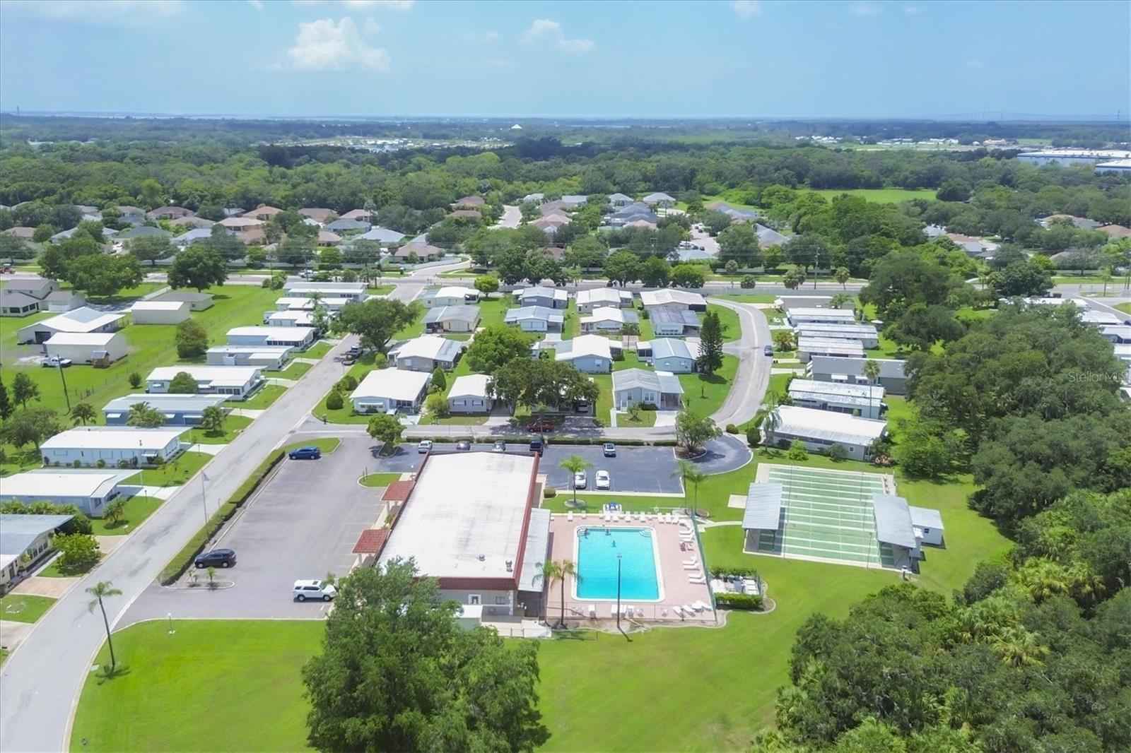 SHADOW BROOK MOBILE HOME - Residential