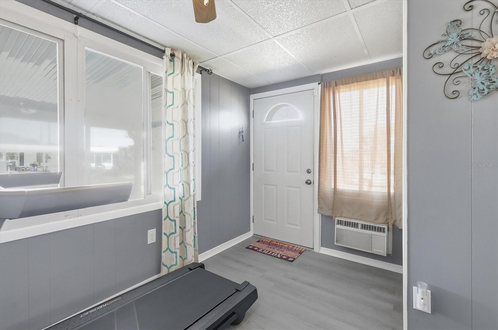 SHADOW BROOK MOBILE HOME - Residential