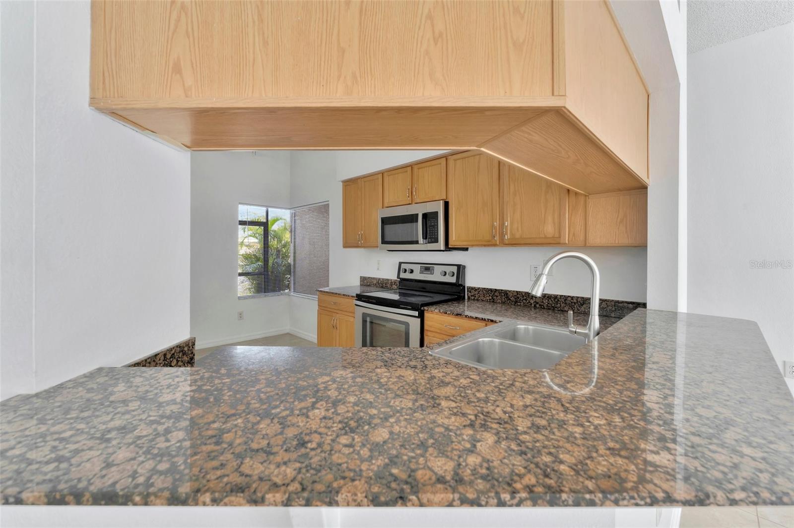 SUMMERFIELD VILLAGE II TR 3 - Residential Lease