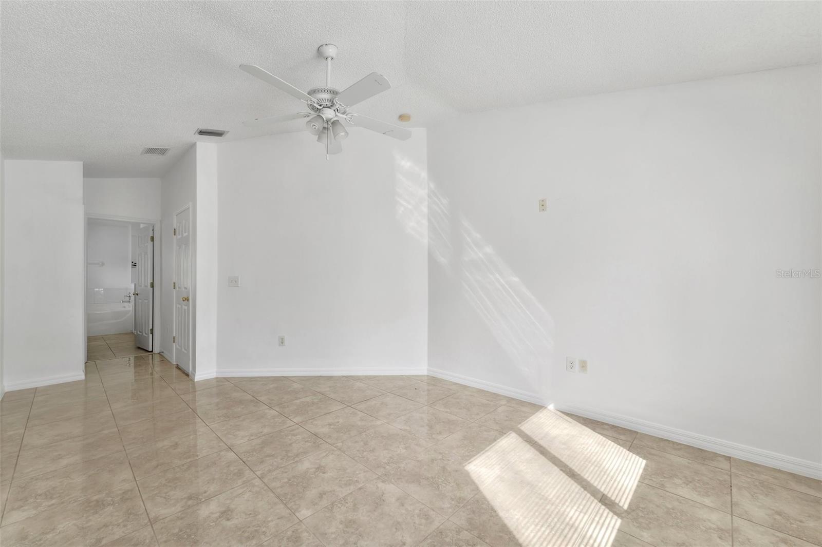 SUMMERFIELD VILLAGE II TR 3 - Residential Lease