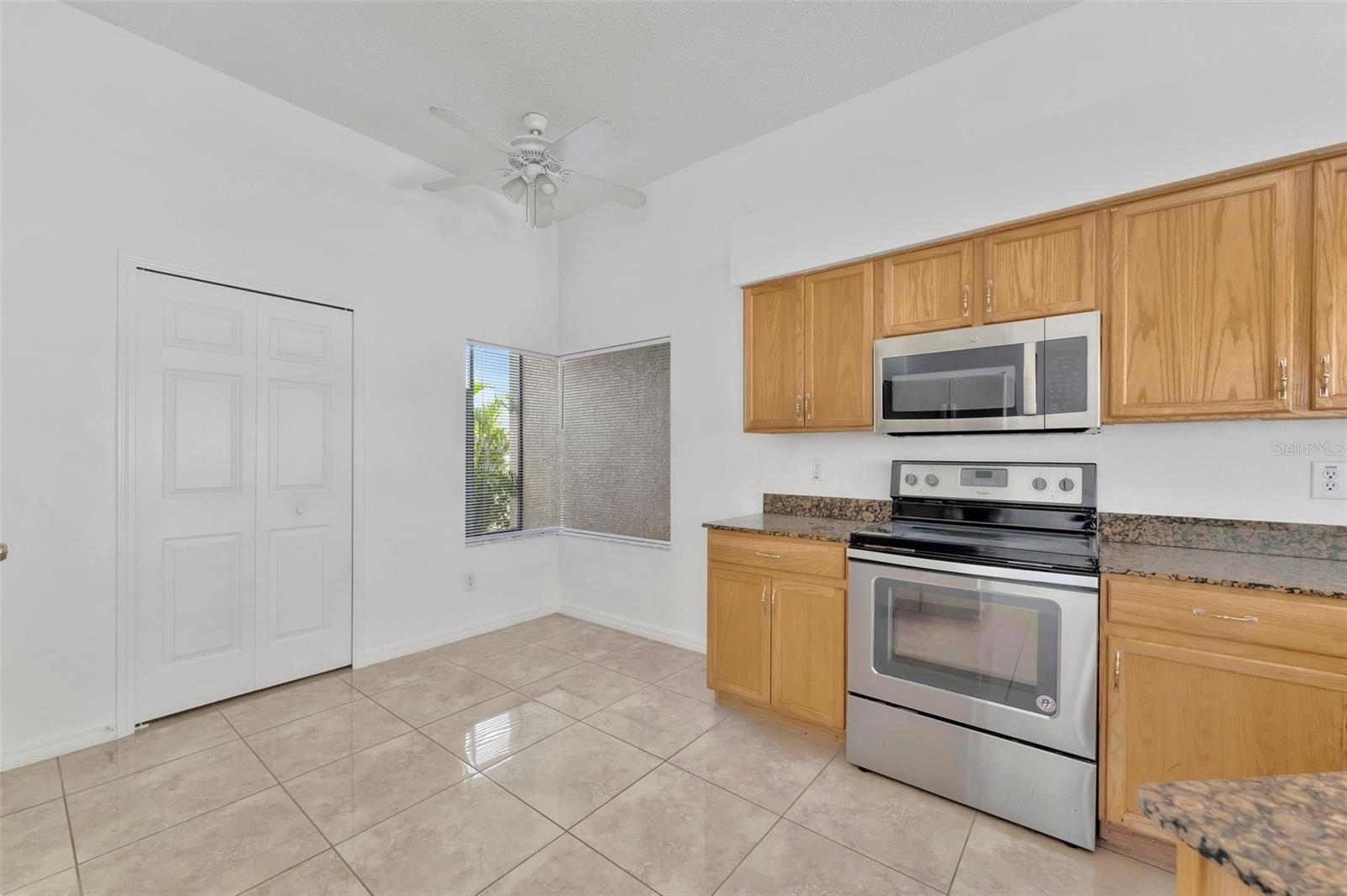 SUMMERFIELD VILLAGE II TR 3 - Residential Lease