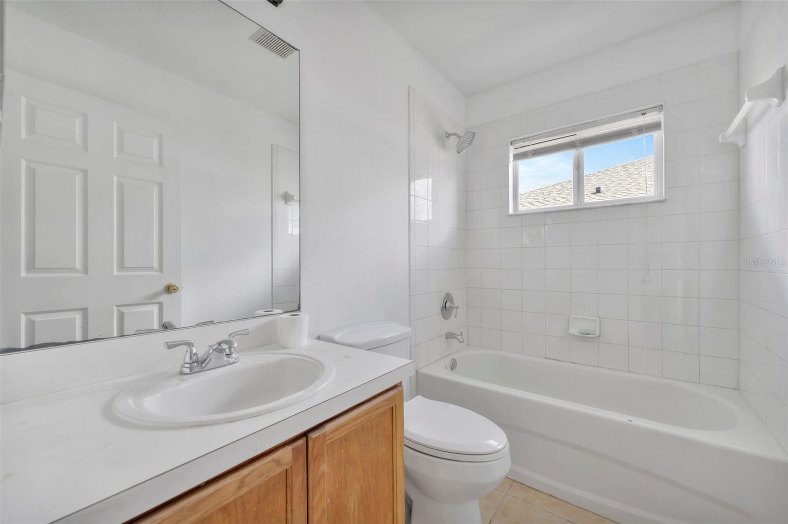 SUMMERFIELD VILLAGE II TR 3 - Residential Lease