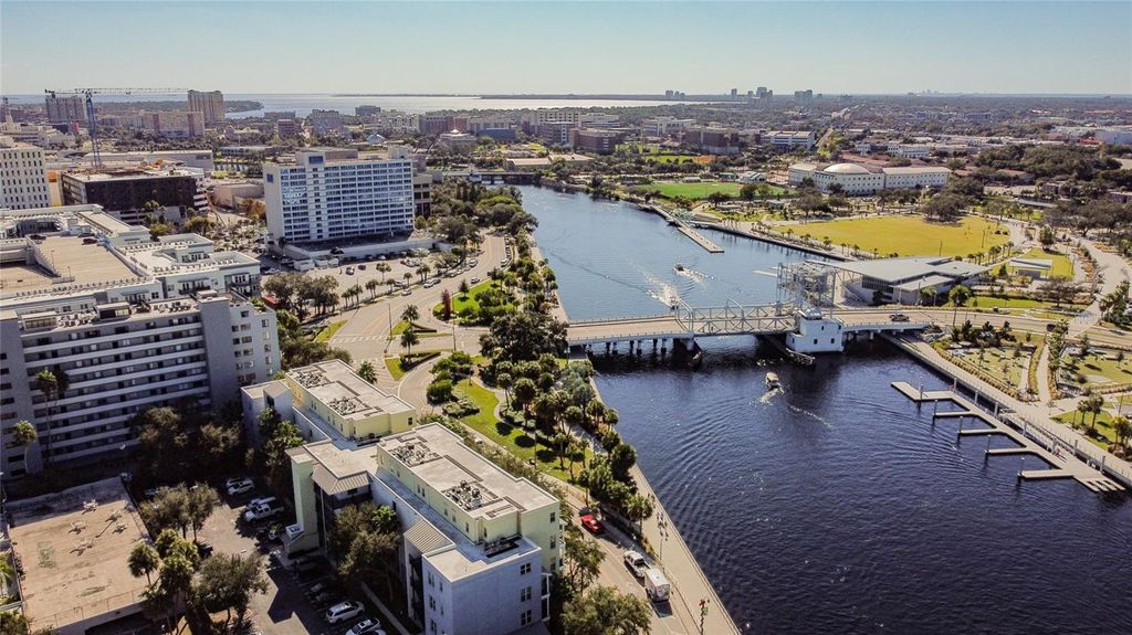 Photo of 201 W Laurel Street #801, Tampa, FL 33602 (MLS # TB8466305)