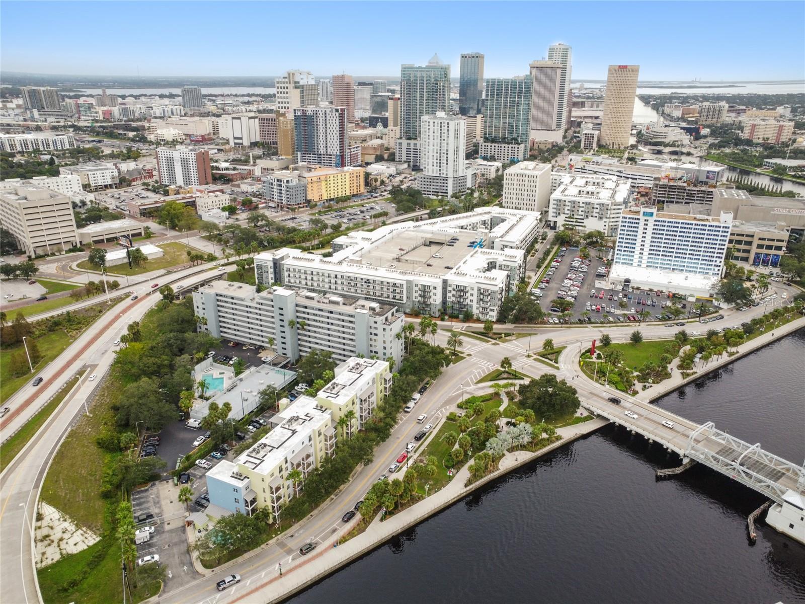 201 W LAUREL STREET 801