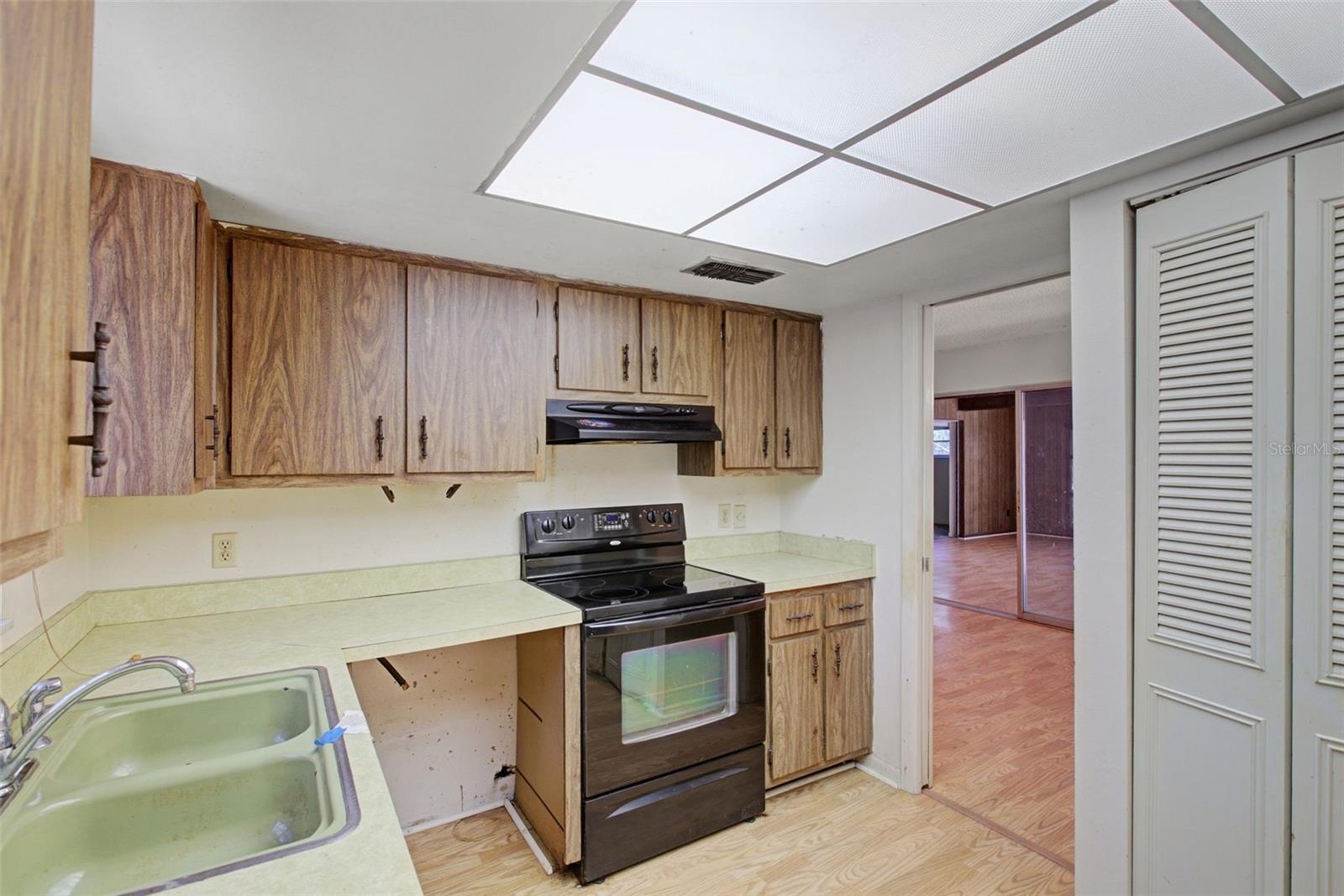 MAGNOLIA OAKS - Residential