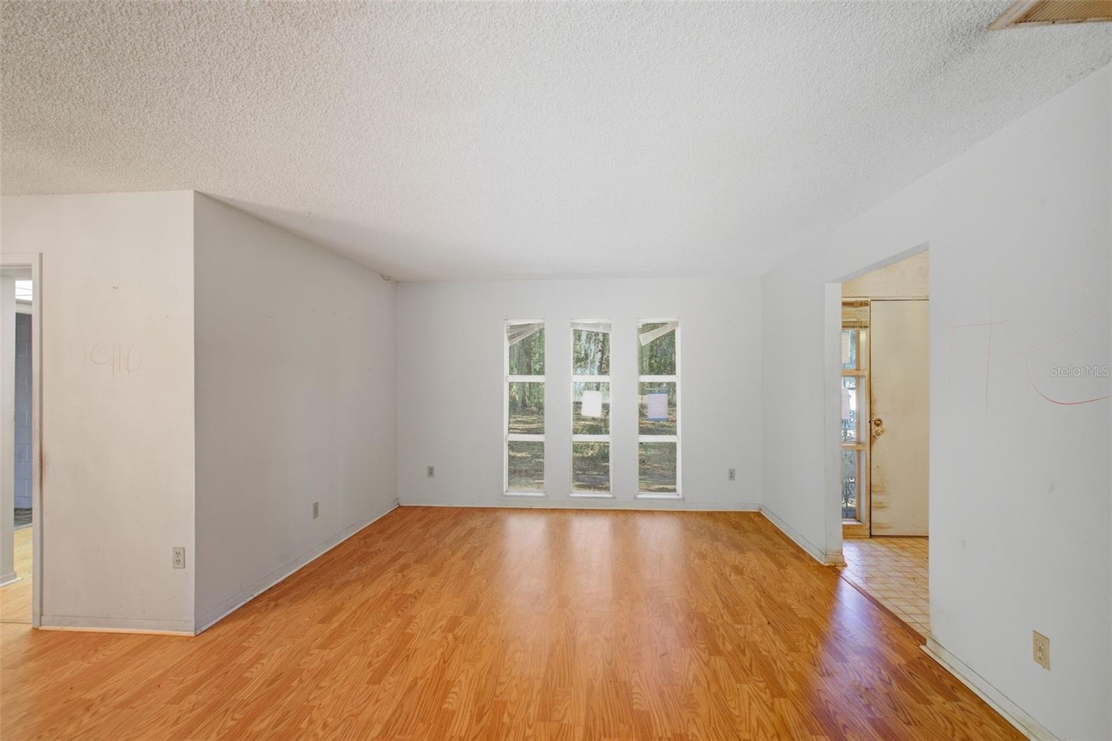 MAGNOLIA OAKS - Residential